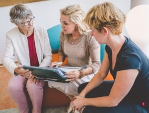 In interdisziplinären Teams wird in der BetaGenese Klinik in Bonn für jeden Patienten ein individueller Therapieplan erstellt.