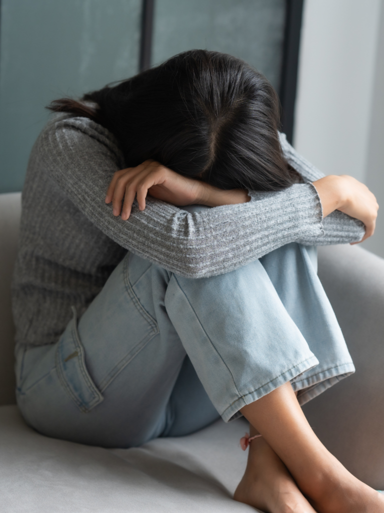 Person fühlt sich gestresst wegen Borderline Syndrom.