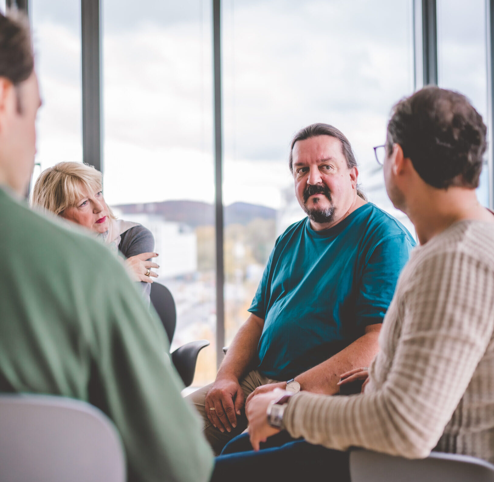 Gruppentherapie mit Chefarzt und Therapeut Herrn Carsten Albrecht.