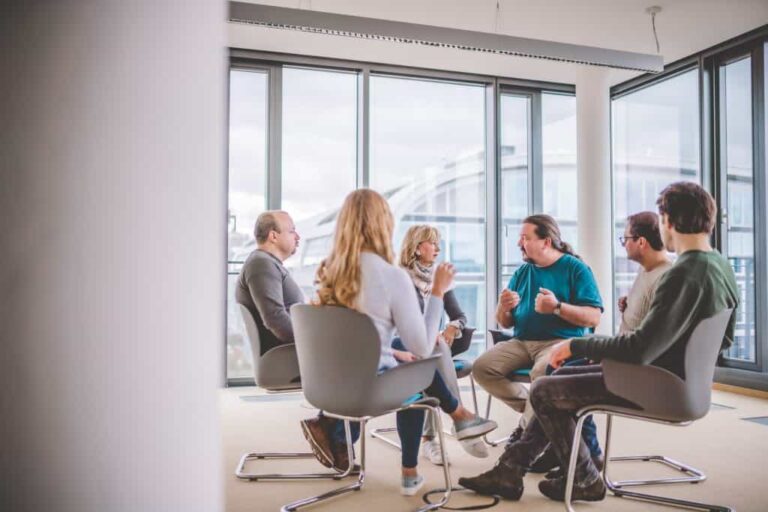 Gruppentherapie mit Chefarzt Carsten Albrecht
